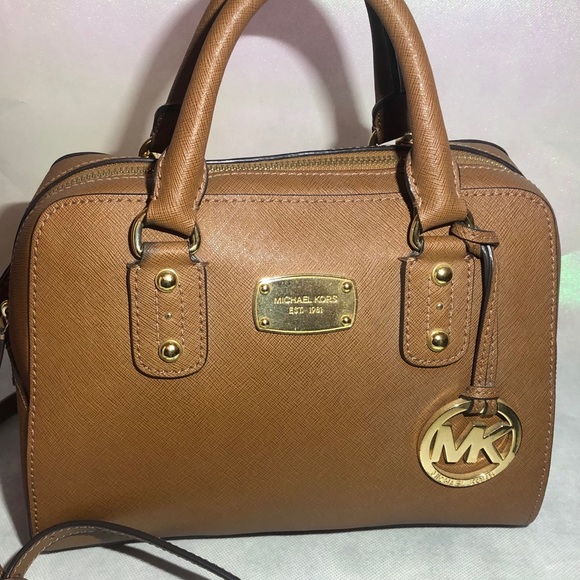 AUTHENTIC MICHAEL KORS BAG & WALLET - Picture 2 of 10